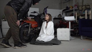 Gadis seksi dalam porn - Anastasia's Gaping Asshole Gets Fisted - BDSM Scene di HOT-GIRLS-PORN.COM