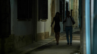 포르노의 섹시한 여자 - HOT-GIRLS-PORN.COM의 Evening of Beautiful Sex