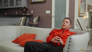 Raparigas sexy no pornô - Dad Can't Resist My Friends' Big Tits! no HOT-GIRLS-PORN.COM