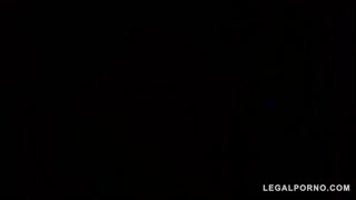 Seksowne dziewczyny w porno - Stud Gets Deepthroat Blowjob from Laura Orsolya & Angel Wicky na HOT-GIRLS-PORN.COM
