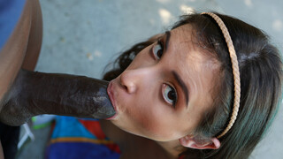 포르노의 섹시한 여자 - HOT-GIRLS-PORN.COM의 Natural Tits and Big Ass with Casey Calvert