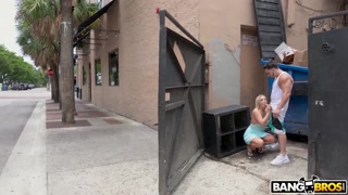 Sexy girls in porn - Public Bang with Blonde Pornstar on HOT-GIRLS-PORN.COM