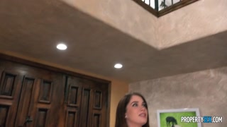 Sexy Mädchen in Porno - Business as Usual... Fucking auf HOT-GIRLS-PORN.COM