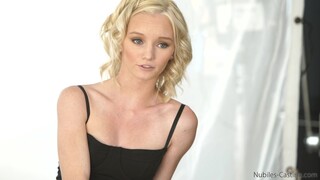 Seksowne dziewczyny w porno - Casting Call: Sammie Daniels and Fiona Sage Get Naughty na HOT-GIRLS-PORN.COM