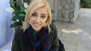 포르노의 섹시한 미녀 - Blonde Sucks Homeowner's Cock HOT-GIRLS-PORN.COM