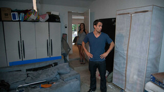 Seksowne dziewczyny w porno - Big Ass Jenna Presley Shakes it for Moving Guy na HOT-GIRLS-PORN.COM