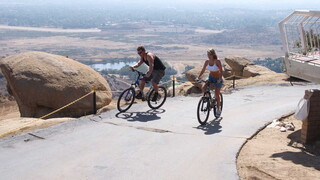 Gadis seksi dalam porn - Deepthroat Queen Courtney Cummz Rides Bikes for Fitness di HOT-GIRLS-PORN.COM