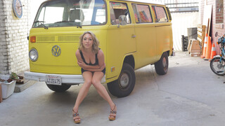 Ragazze sexy nel porno - Lily Labeau’s Tight Ass Takes Jay Savage’s Big Cock su HOT-GIRLS-PORN.COM